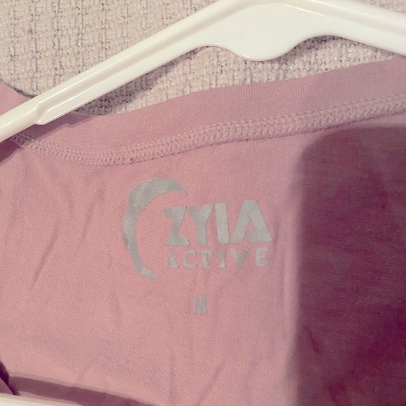 Zyia Tank - Picture 2 of 2